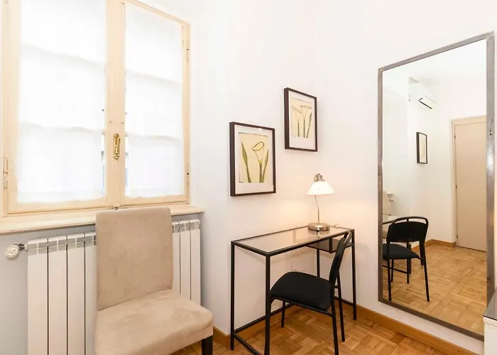 Piazza Vittorio Veneto Central Apartment